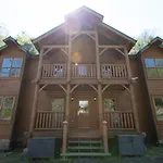 Rushing Water Lodge - Beautiful Back Yard Along Caney Creek - Hot Tub Game Room
