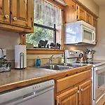 Smoky Mountain Retreat With Hot Tub, Arcade Games