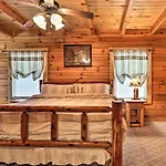 Pigeon Forge Cabin With Games, 1 Mi To Parkway!