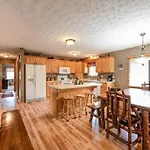 Bearfootin\' Retreat In The Great Smoky Mountains