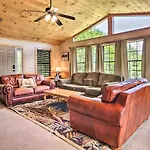 Log Cabin With Deck And Hot Tub 5 Mi To Dollywood!
