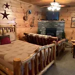 5 O\' Clock Somewhere Cabin