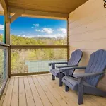Shelter Me - 5 Miles To Dollywood , Hot Tub, Wi-Fi, Game Room