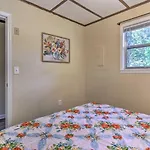 Peaceful Pigeon Forge Cabin With Fire Pit!