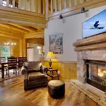 Great Wolf Cabin In Pigeon Forge!