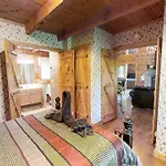 Priscilla Heights Lane Cabin 3301