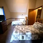 Hartman Hideaway Economy Cabin