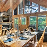 Cozy Log Cabin!! In Heart Of Pf & Close To The Smokies