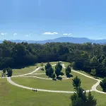 Mountain View Plaza