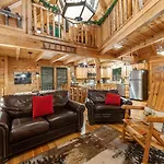 Moose Tracks Cabin