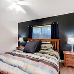 River Place Hideaway