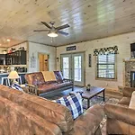 \'Madison Bear Garden\' 7Bdr W/Hot Tub + Pool Access
