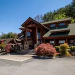 Higher Ground Condo With Mountain And Golf View