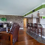 Penthouse Paradise - Fireplace And Mountain View