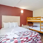 Red Roof Inn & Suites Pigeon Forge Parkway