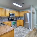 Fantastic Location! River And Mountain Views 2Br/2Ba Sleeps 6