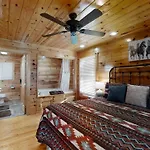 Pleasant Hollow Cabin
