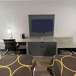 Super 8 By Wyndham Pigeon Forge Downtown