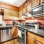 Jan\'S Riverside Retreat
