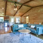 Ole Smoky Bnb - Game Room, Hot Tub, Mtn Views!