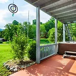 Ole Smoky Bnb - Game Room, Hot Tub, Mtn Views!