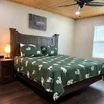 High Valley Apartments