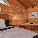 *Family Friendly Cabin Near Dollywood!