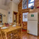 Er46 - Cherith Brook - Great Location, Just Across From Swimming Pool! Cabin