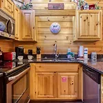 Er260- Magical Moments Great Location- Close To Town Cabin