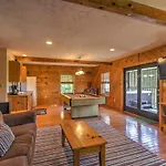 Er104 - R Tribe\'S Treehouse - Great Location - Close To Town! Cabin
