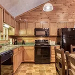Er102 - Barbara Great Location! Close To Town Cabin