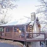 Cuddlin\' Up, Er209 - Luxury At Its Finest And Location That Can\'T Be Beat! Cabin