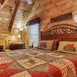 Majestic Mountain View - Great Location! - Convenient To Everything! Cabin