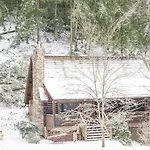 Er260- Magical Moments Great Location- Close To Town Cabin