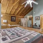 Er92 - Virginia\'S Villa - Great Location! Close To All The Action! Cabin