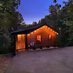 Private Smoky Mtn Log Home With 2 Decks And Hot Tub!