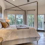 Mountain Valley Revival - Brand New Renovations, Close To Town, Panoramic Mountain Views!! Cabin
