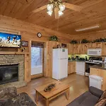 Er226 - Locker\'S Mountain Hideaway Cabin