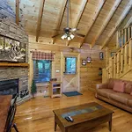 Er244 - Black Hawk Hideaway Cabin