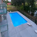 River View W Pool. Close To Many Attractions