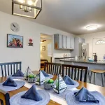Cozy Home Near Pigeon Forge Attractions
