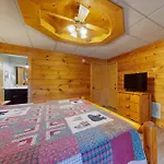 Moose Tracks Lodge