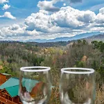 Million Dollar View - Games Table & Movie Theater!