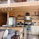 Comfy Retreat Wprivate Pool, Hot Tub, Game Room