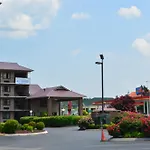 Baymont By Wyndham Pigeon Forge Near Island Drive