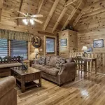 Er66 - Lil\' Bit Of Heaven - Great Location, Close To All The Action! Cabin