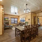 Dog Friendly, 3-Decks, Indoor Pool, Hot Tub With Arcade