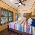 Dog Friendly, 3-Decks, Indoor Pool, Hot Tub With Arcade