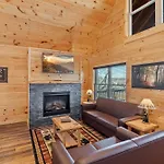 Location 1 Bed 2 Bath New Log Cabin Located Less Than A Mile From The Pigeon Forge Strip