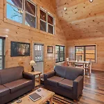 Location 1 Bed 2 Bath New Log Cabin Located Less Than A Mile From The Pigeon Forge Strip